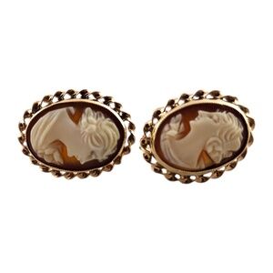 10 Karat Yellow Gold Cameo Clip-On Earrings #18487